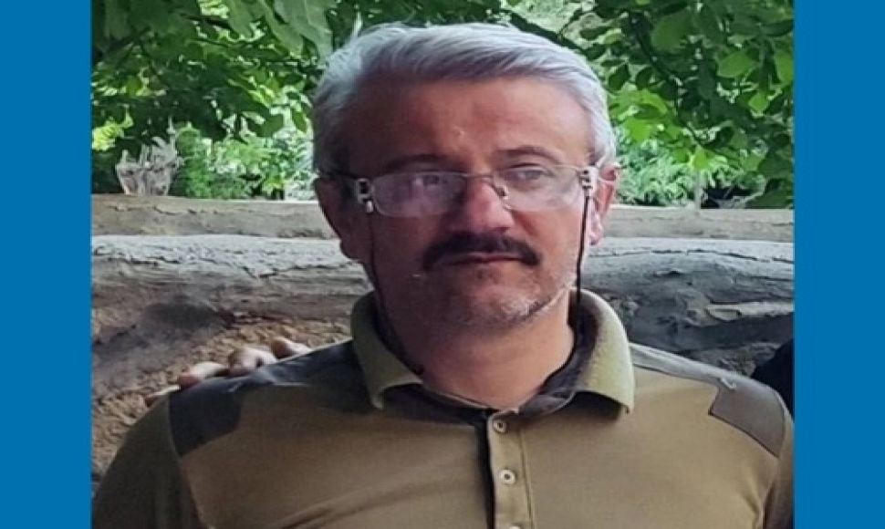 Amjad Bakhtiari, a teacher from Dehgolan, has been sentenced to imprisonment and flogging.