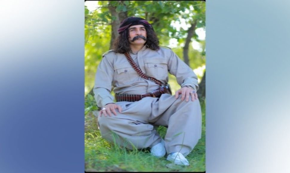 Bardin Jafari, a Kurdish artist, was arrested by the security forces