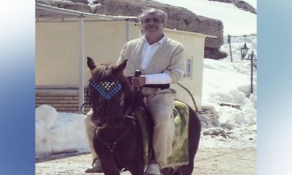 Kurdish artist Hasan Kakai was arrested by security forces in Bukan