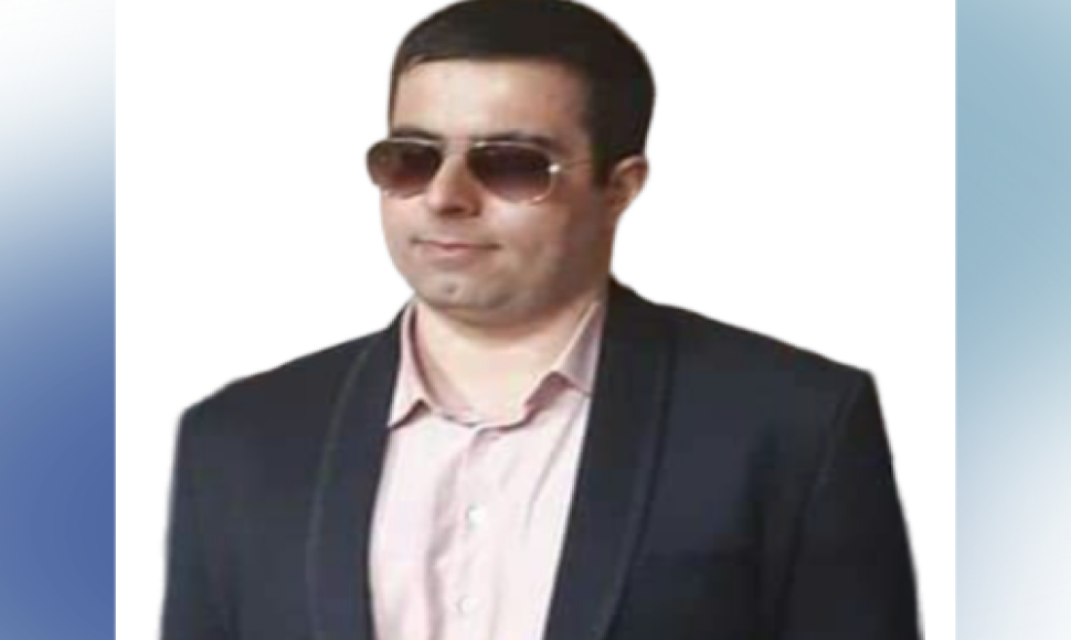 The arrest of Naser Sargaran, a lawyer and university lecturer, by the security forces in Saqqez