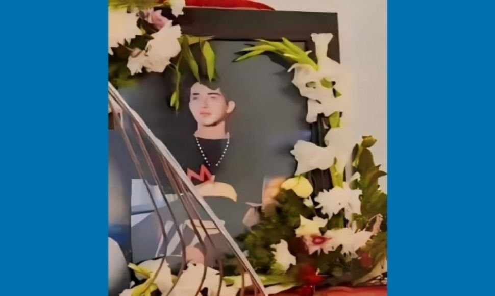 A 13-year-old child laborer committed suicide in Tehran