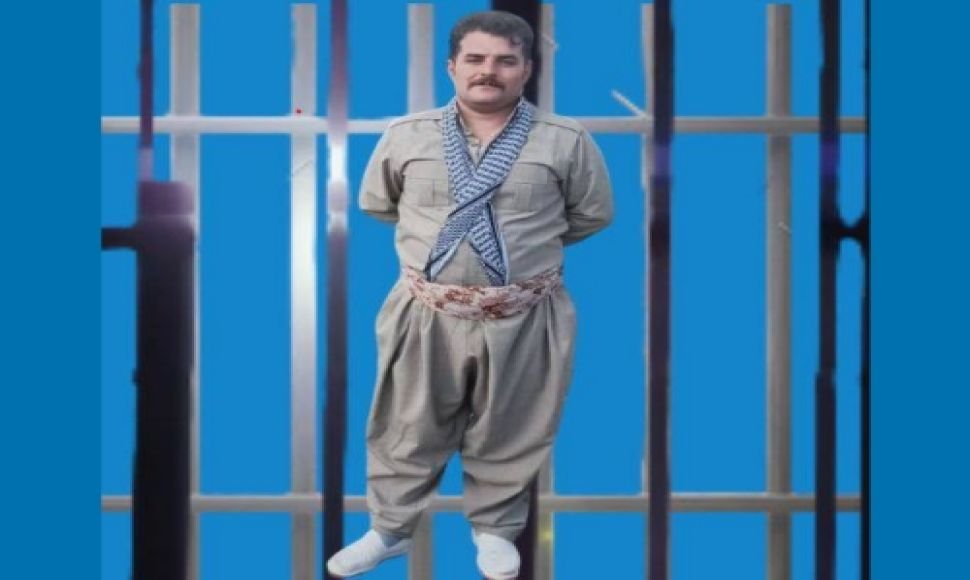 Milad Pirani, a resident of Divandareh, was arrested by security forces.