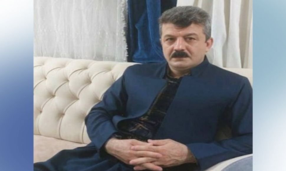 Suleiman Abdi, a teacher from Saqqez, was sentenced to eight months in prison